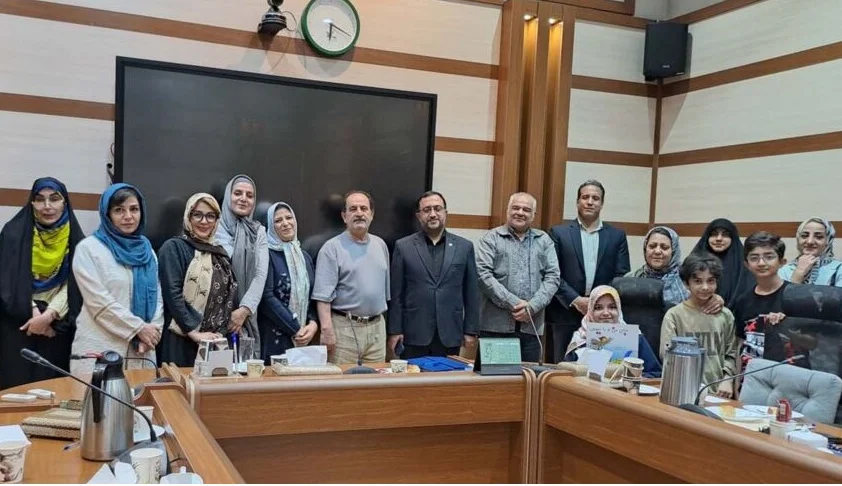 دهمین نشست انجمن شعر برگ برگزار شد